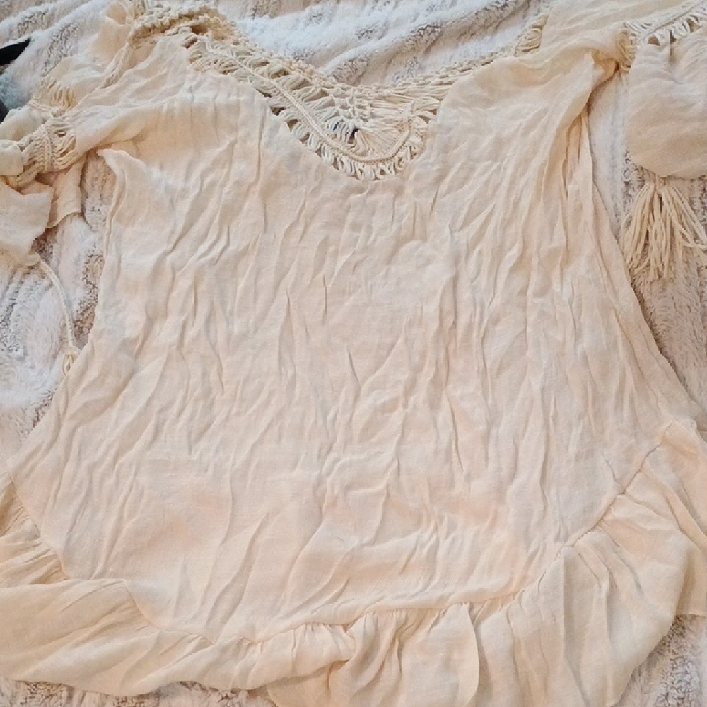 SHEIN Cream Ruffled Blouse with Flutter Sleeves